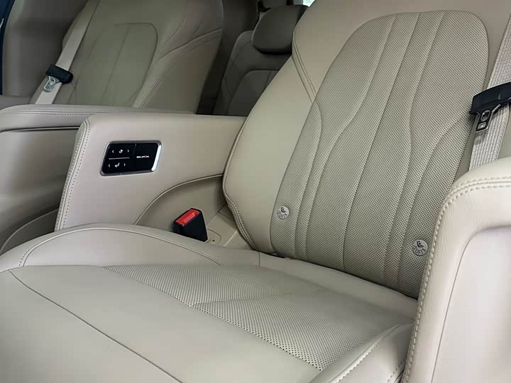 Фото 15 - Buick GL8 Hybrid