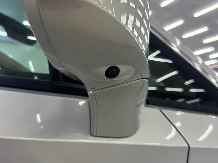 Фото 20 - Buick GL8 Hybrid