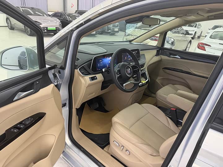 Фото 4 - Buick GL8 Hybrid