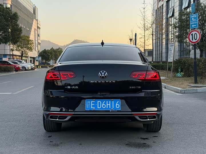 Фото 6 - Volkswagen Magotan