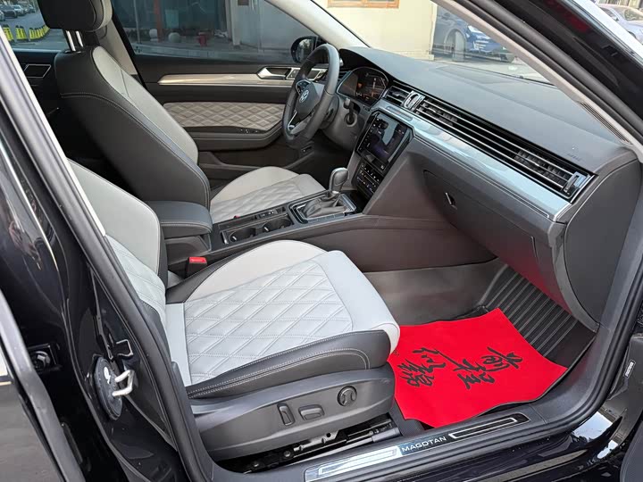 Фото 8 - Volkswagen Magotan