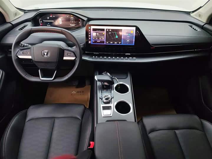 Фото 12 - Changan CS55 Plus