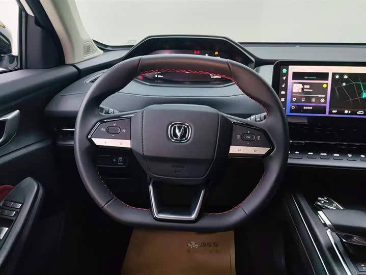 Фото 15 - Changan CS55 Plus