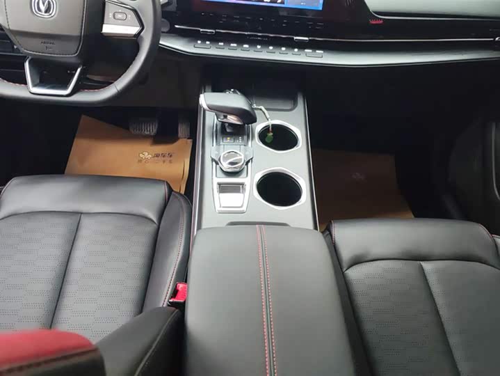 Фото 16 - Changan CS55 Plus