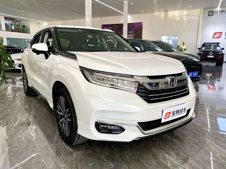 Фото 2 - Honda Avancier