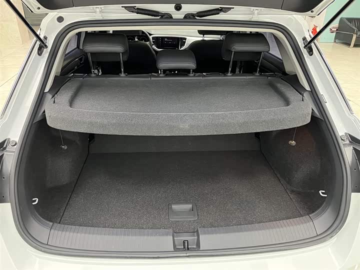 Фото 16 - Volkswagen T-Roc