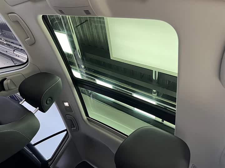 Фото 9 - Volkswagen T-Roc