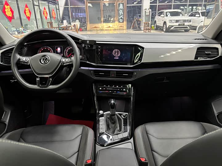 Фото 16 - Volkswagen Tayron