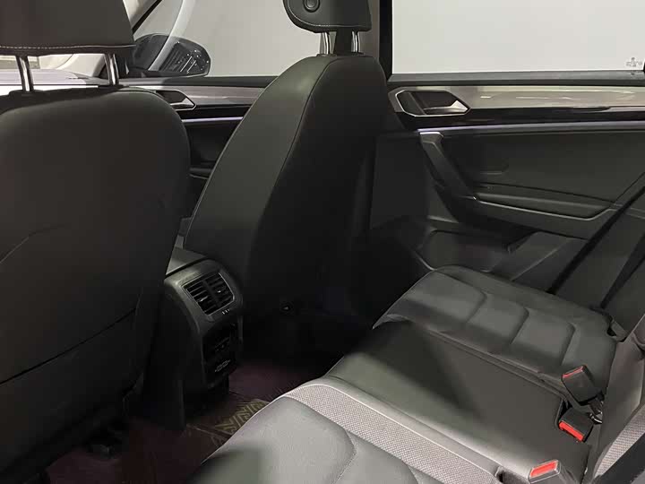 Фото 10 - Volkswagen Tayron