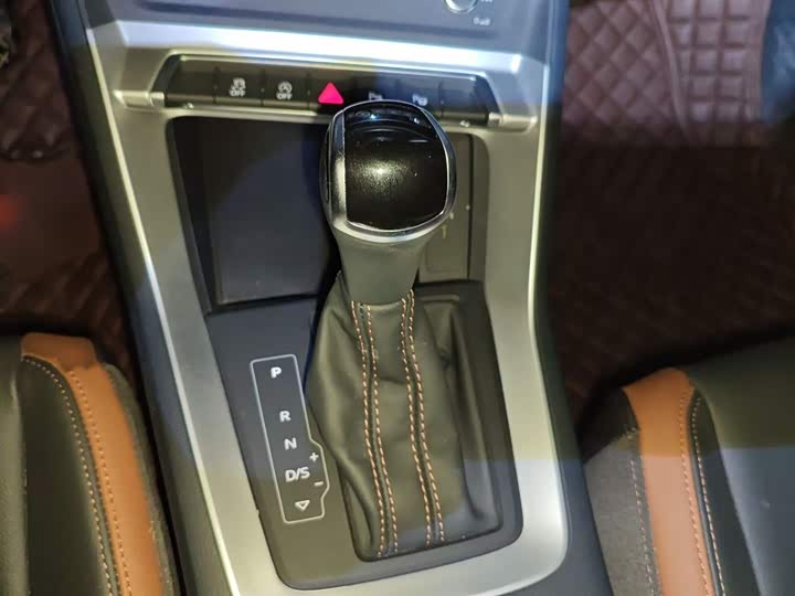 Фото 7 - Audi Q3