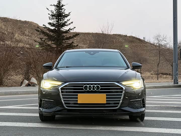 Фото 2 - Audi A6L