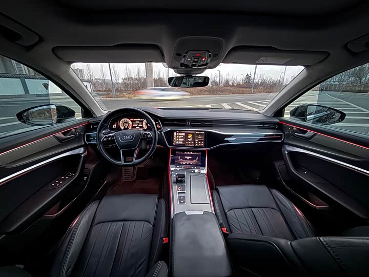 Фото 4 - Audi A6L