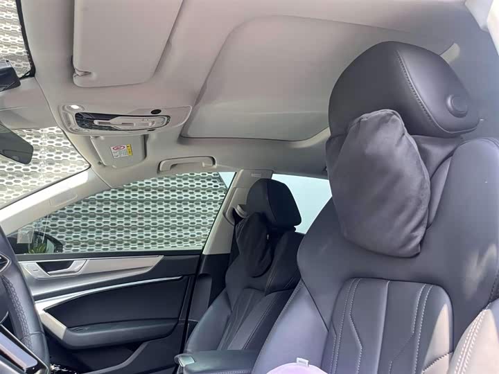 Фото 14 - Audi A7