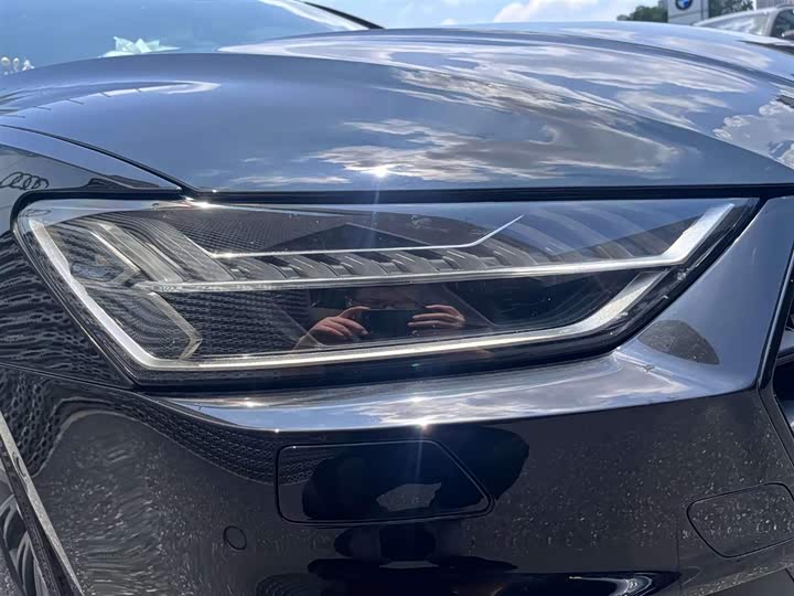 Фото 16 - Audi A7