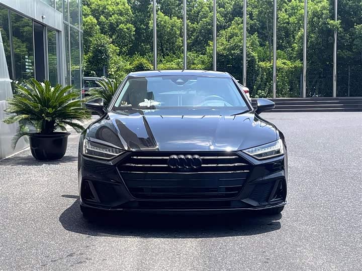 Фото 2 - Audi A7