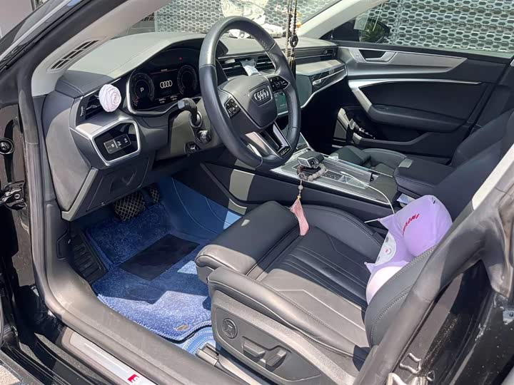 Фото 7 - Audi A7