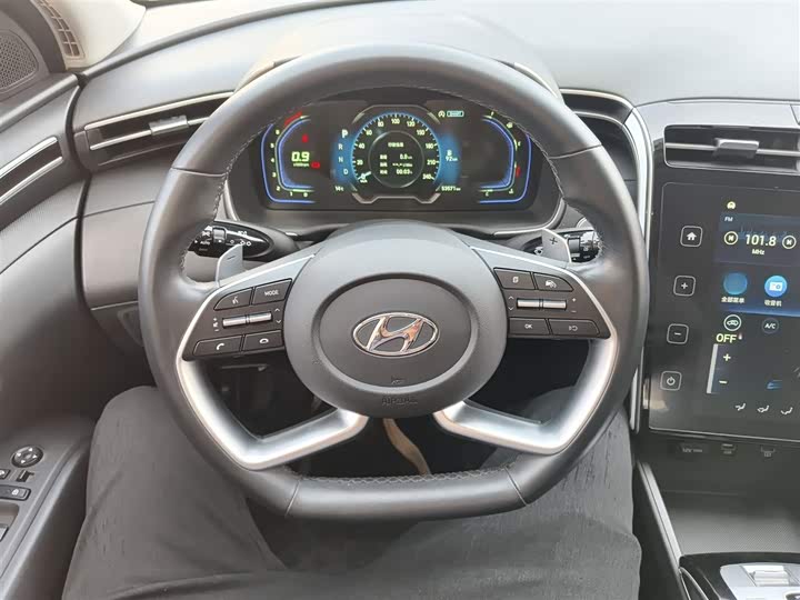 Фото 11 - Hyundai Tucson L