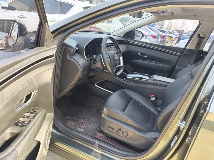 Фото 16 - Hyundai Tucson L