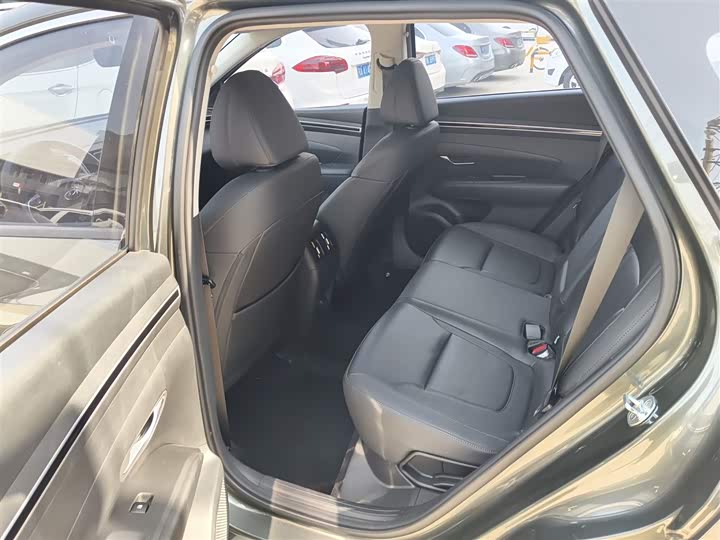 Фото 17 - Hyundai Tucson L