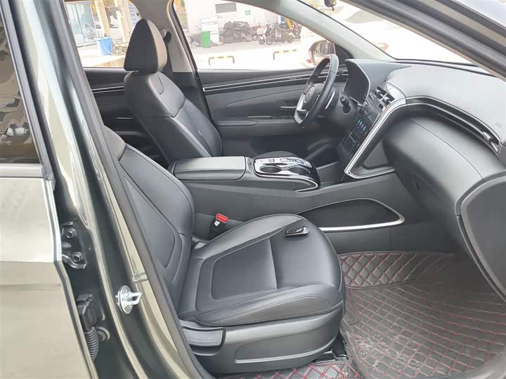 Фото 25 - Hyundai Tucson L