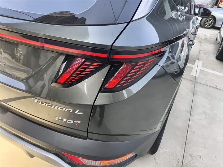 Фото 8 - Hyundai Tucson L