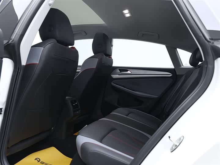 Фото 13 - Volkswagen Lamando L