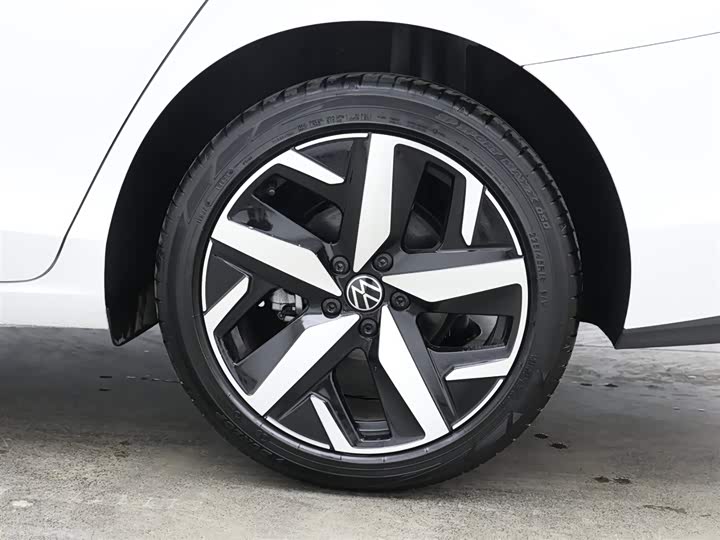 Фото 9 - Volkswagen Lamando L