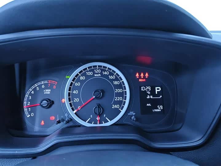 Фото 14 - Toyota Levin