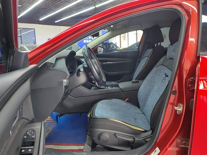 Фото 9 - Mazda 3 (Axela)