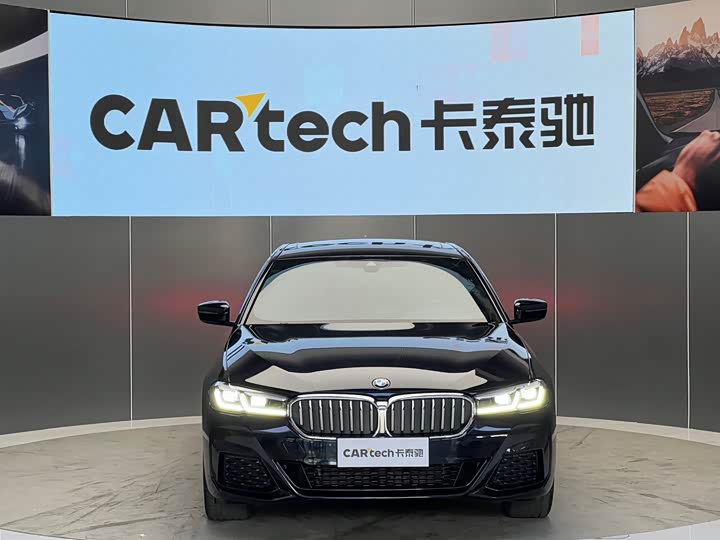 Фото 2 - BMW 5 Series