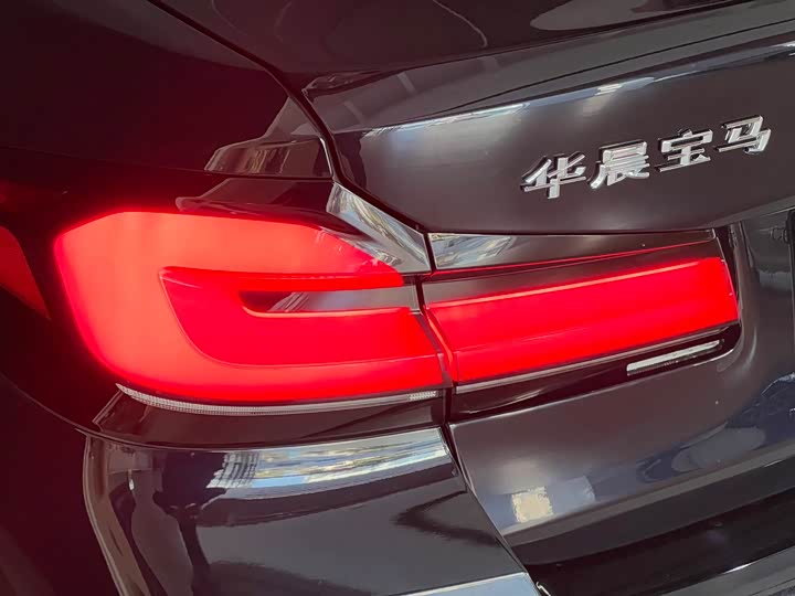 Фото 20 - BMW 5 Series