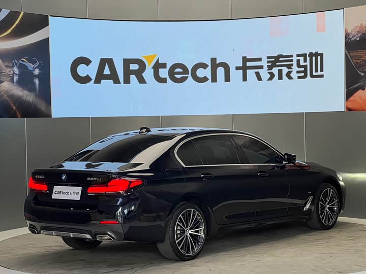 Фото 21 - BMW 5 Series