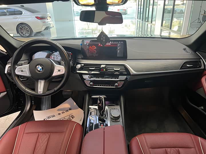 Фото 5 - BMW 5 Series