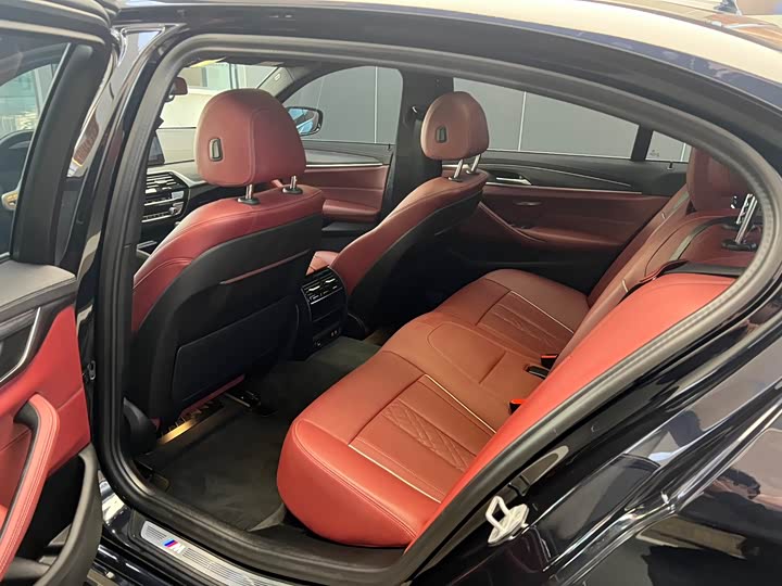 Фото 6 - BMW 5 Series