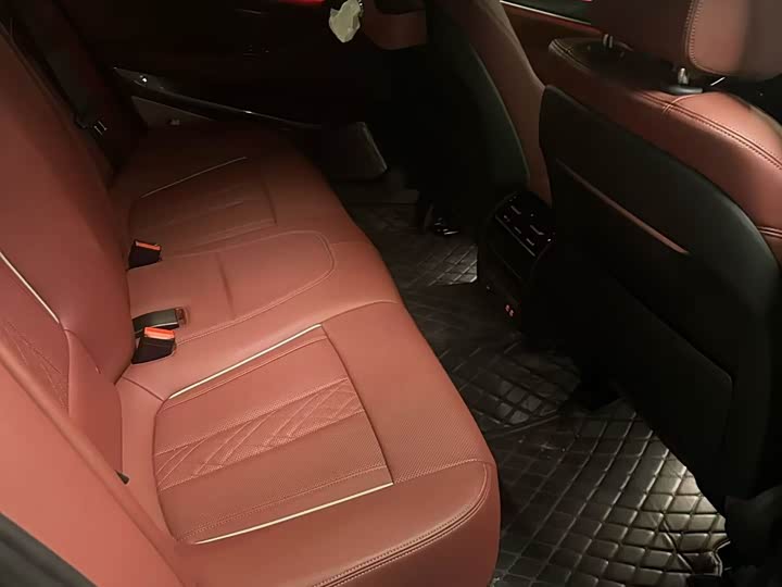 Фото 3 - BMW 5 Series