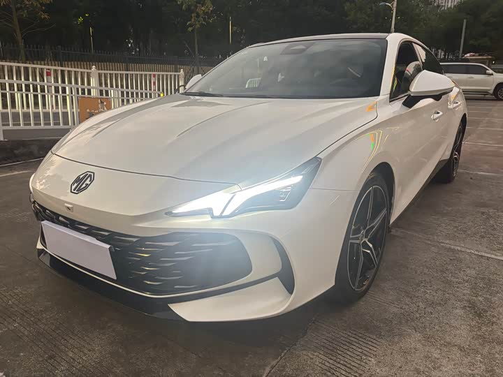 Фото 1 - MG Motor 7