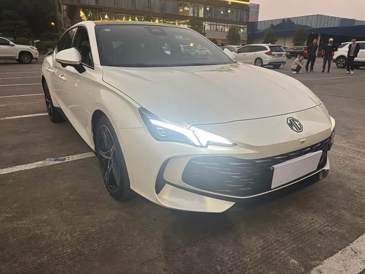 Фото 3 - MG Motor 7