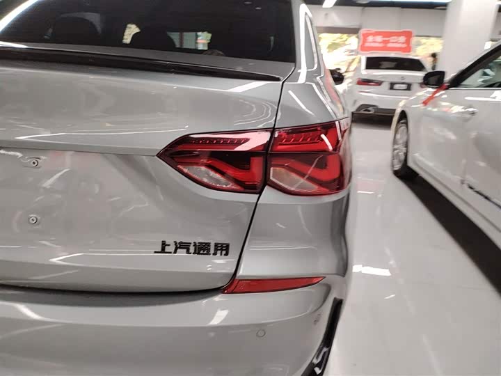 Фото 8 - Chevrolet Monza