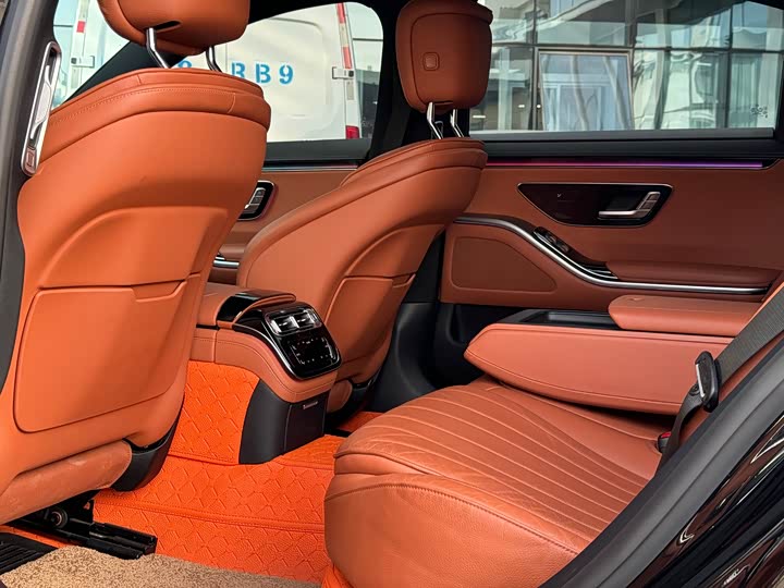 Фото 7 - Mercedes-Benz S-Class