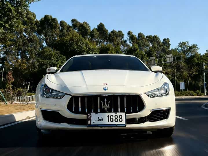 Фото 3 - Maserati Ghibli