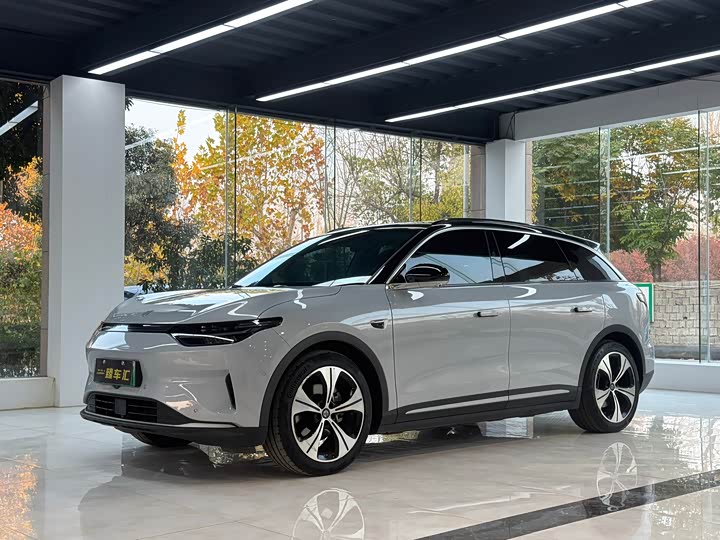 Фото 1 - Leapmotor C11