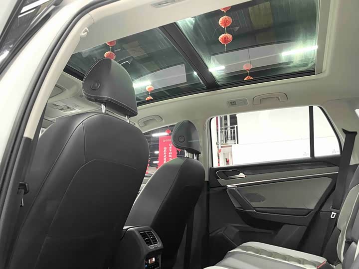 Фото 10 - Volkswagen Tayron