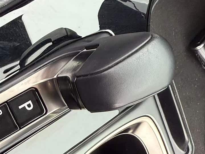 Фото 8 - Lexus NX