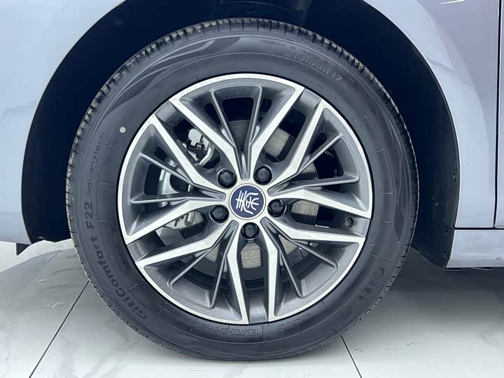 Фото 21 - BYD Qin Plus