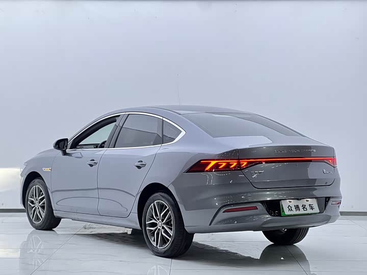 Фото 3 - BYD Qin Plus