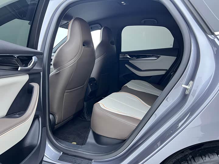 Фото 6 - BYD Qin Plus