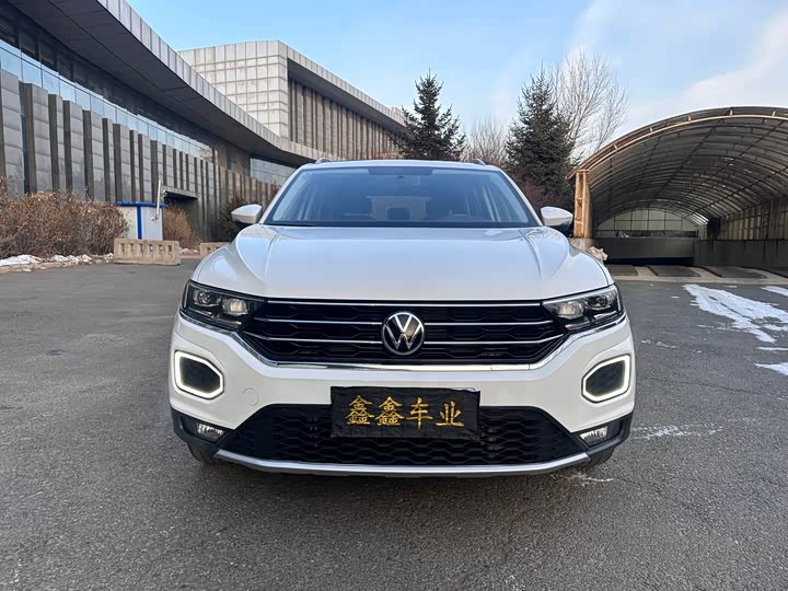 Фото 2 - Volkswagen T-Roc