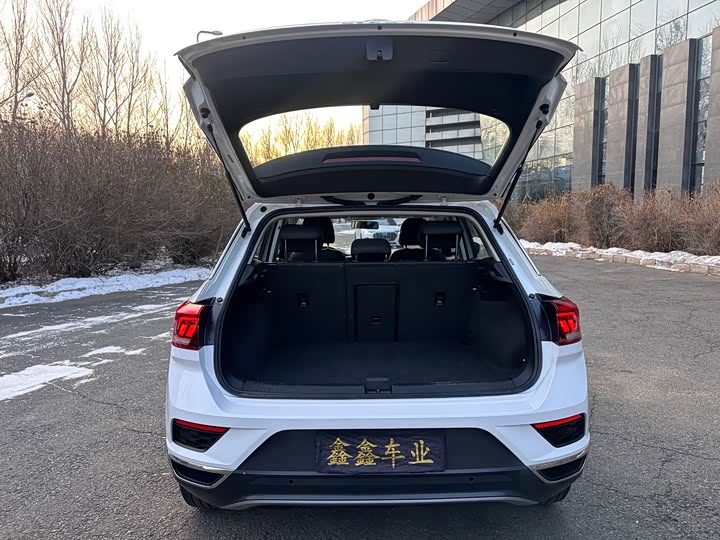 Фото 20 - Volkswagen T-Roc