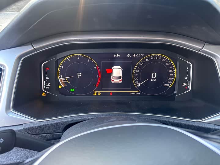 Фото 9 - Volkswagen T-Roc