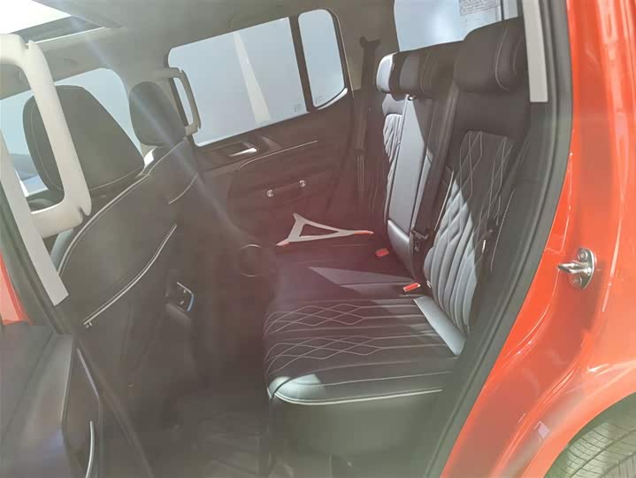 Фото 17 - Tank 300